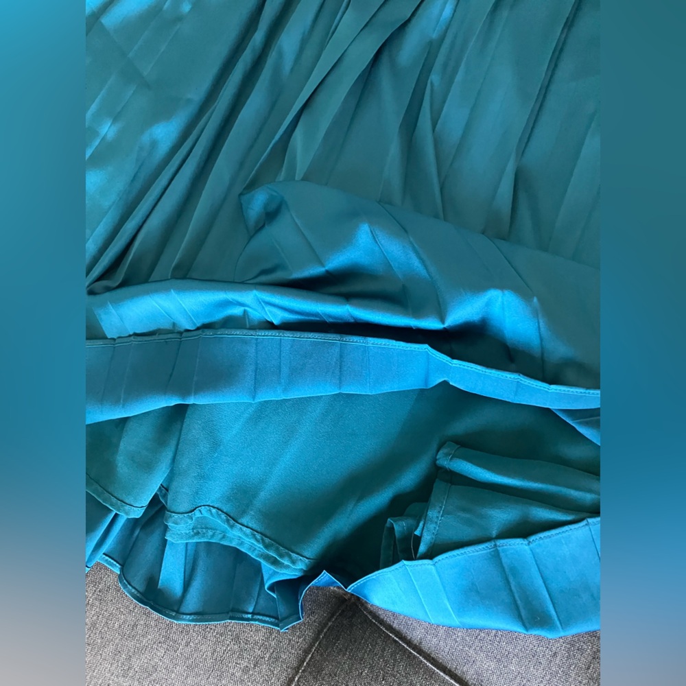 FATE Turquoise Pleated Belted Midi Skirt Size L NWT - Picture 11 of 12